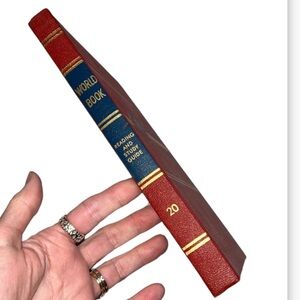 THE WORLD BOOK READING AND STUDY GUIDE VILUME 20 HARDCOVER BOOK